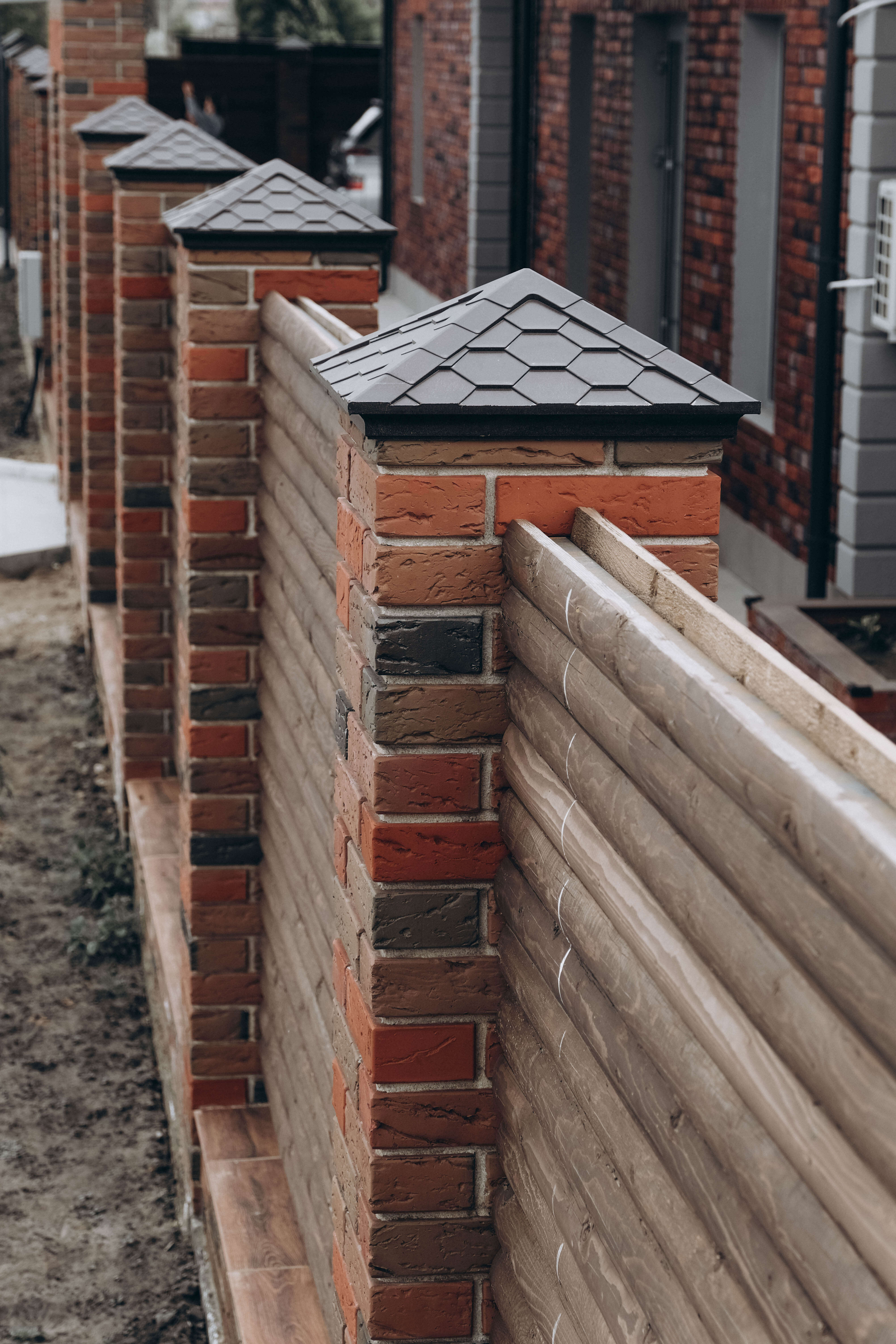 Колпак Zking Эверест Коричневый на столб 1.5х1.5 кирпича (390х390мм) в Кириши фото